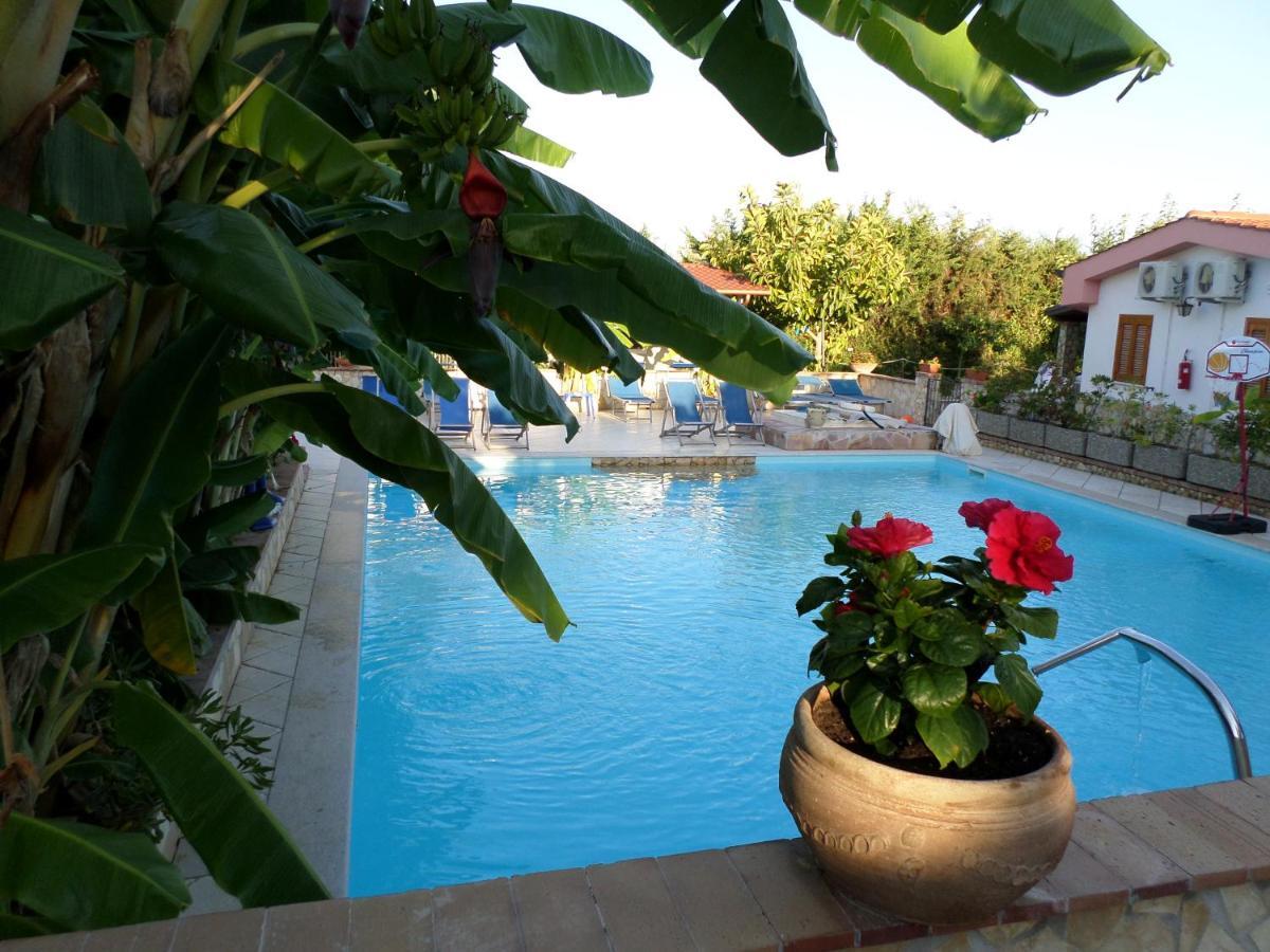 Villaggio Romaniello Marina di Camerota Bagian luar foto